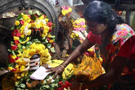 MYLAPORE TIMES Mahasivaratri Huge Crowds Many Acts Of Devotion