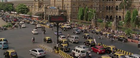 IMCDb Org 2011 Maruti Suzuki Swift In Million Dollar Arm 2014