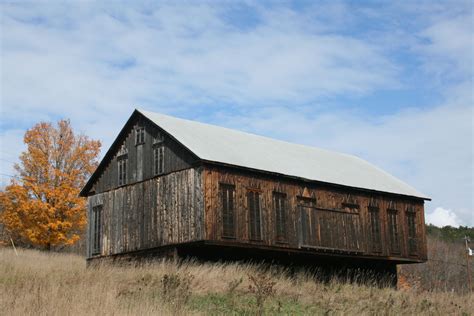 A Cool Barn In Pa Old Barns House Styles Barn