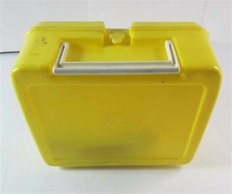 Vintage Peter Pan Peanut Butter Yellow Plastic Lunchb Gem