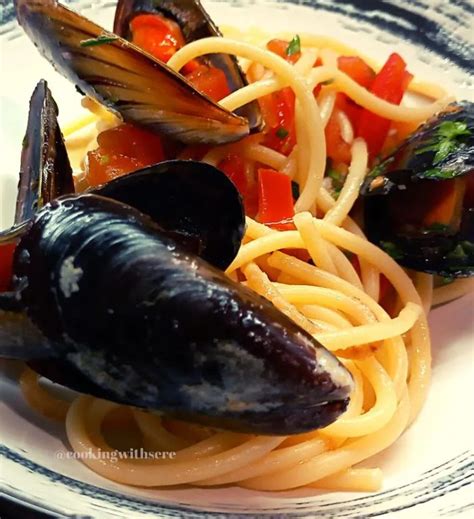 Spaghetti Con Le Cozze Surgelate E Pomodorini Cooking With Sere