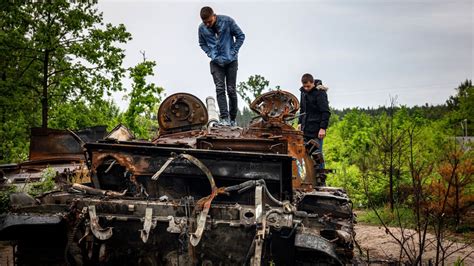 Kamikaze Drones Hit Zaporizhzhia Rocket Strikes Kyiv Ukrainian Officials Say Cnn