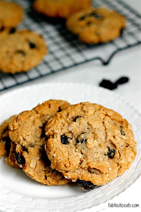 Crispy Oatmeal Raisin Cookies Belle Vie