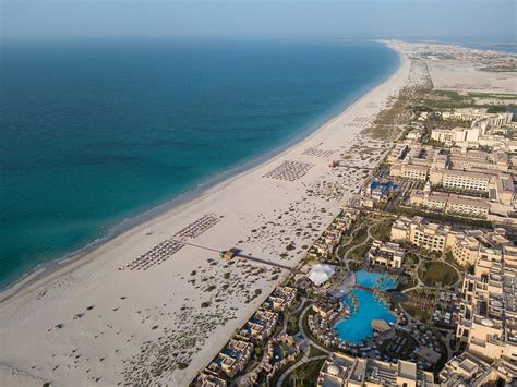 Luftaufnahme Der Hotelanlage Saadiyat Bild Kaufen Image