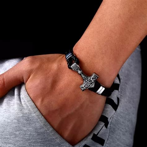 Brazalete Para Hombre Vikingo De Cuero Mjolnir Thor Lobos Tienda