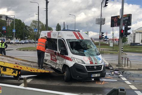 Didel Avarija Kaune Volvo R Si I Kvietim Vykusi Greit J