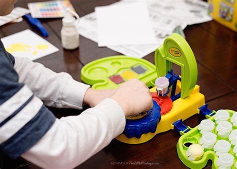 Crayola Paint Maker Holiday T Idea For Kids