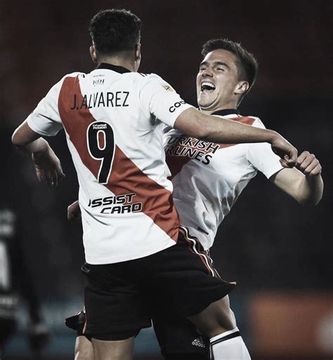 Historial De Enfrentamientos Entre River Plate Y Newells Vavel Argentina