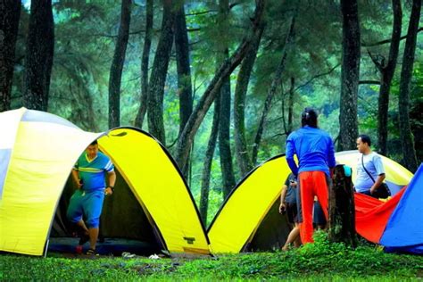 Mau Berkemah Di Akhir Pekan Ini 5 Rekomendasi Camping Ground Menarik