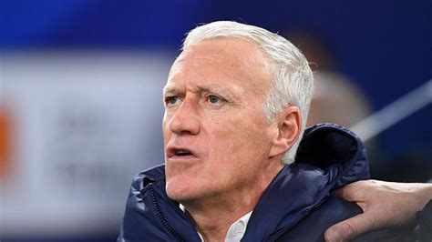 Équipe De France Didier Deschamps Envoie Un Message Très Fort à