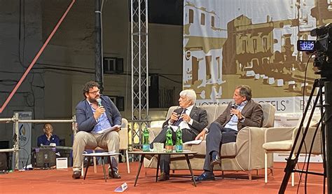 La Piazza Il Bene Comune La Politica Dopo Le Ferie A Ceglie