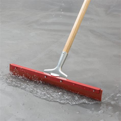 Carlisle 4007500 Flo Pac 18 Straight Red Gum Rubber Heavy Duty Floor