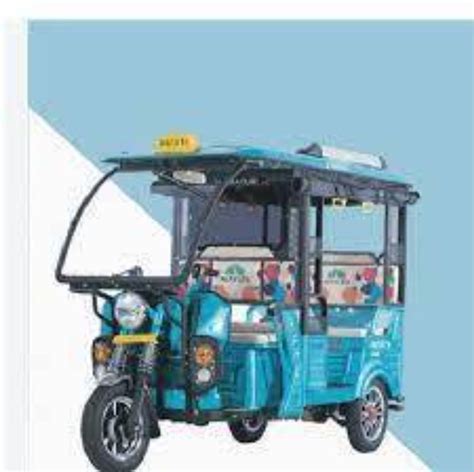 Mayuri Grand Rickshaw Vehicle Capacity Seater At Rs In Patna