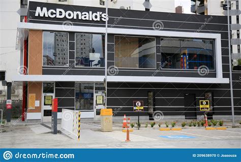 Restaurante Mcdonalds Imagem Editorial Imagem De Insalubre