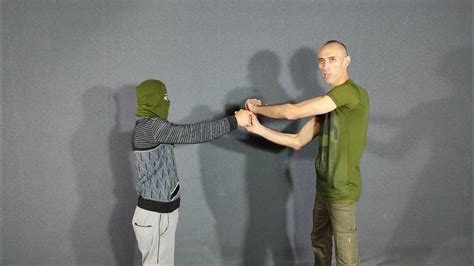 10 Basic Self Defense Moves Everyone Should Know Youtube