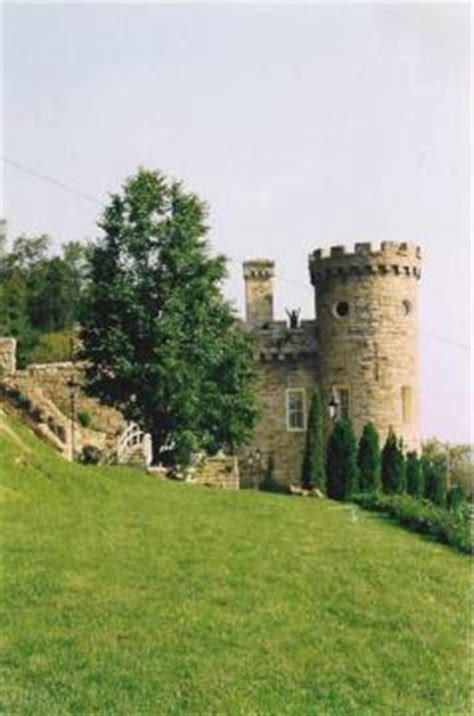 Berkeley Springs Castle on OneWed