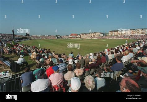 SCARBOROUGH CRICKET GROUND YORKSHIRE COUNTY CRICKET CLUB 16 September ...