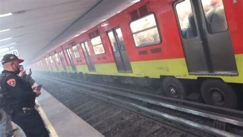 Metro Cdmx Usuarios Reportan Humofuego Y Retrasos En La Línea 3 Este