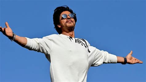 Shah Rukh Khan To Be Honoured With The Pardo Alla Carriera At 77th