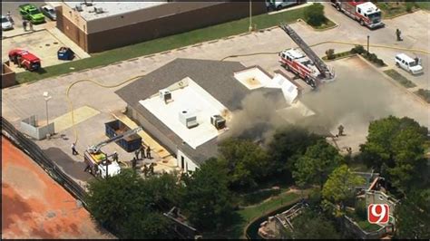 Web Extra Bob Mills Skynews Flies Over Fire At Okc Vacant Building