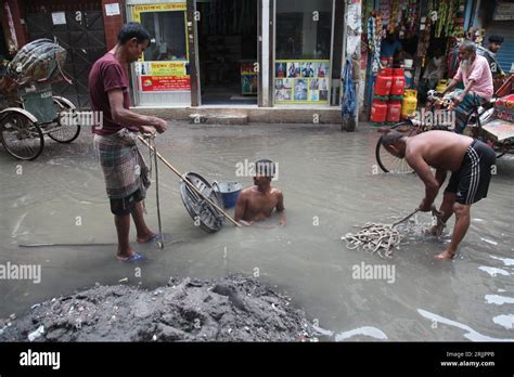 August Dhaka Bangladesh City Corporation Sewer Cleaner