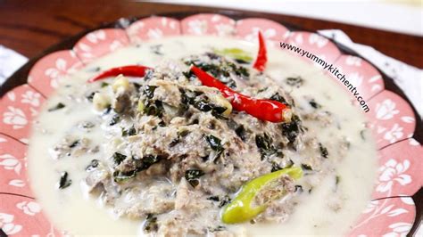 Kinunot Na Tulingan A Creamy Coconut And Savory Dish Yummy Kitchen