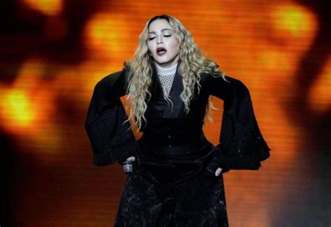 Madonna Se Oglasila Prvi Put Nakon Izlaska Iz Bolnice Pomjeramo