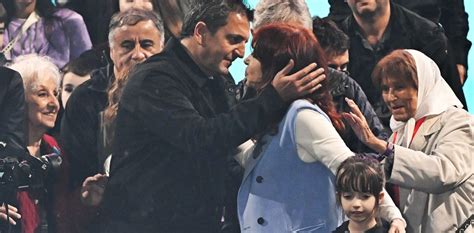 Cristina Kirchner Reaparece Y Se Muestra Con Sergio Massa En Su