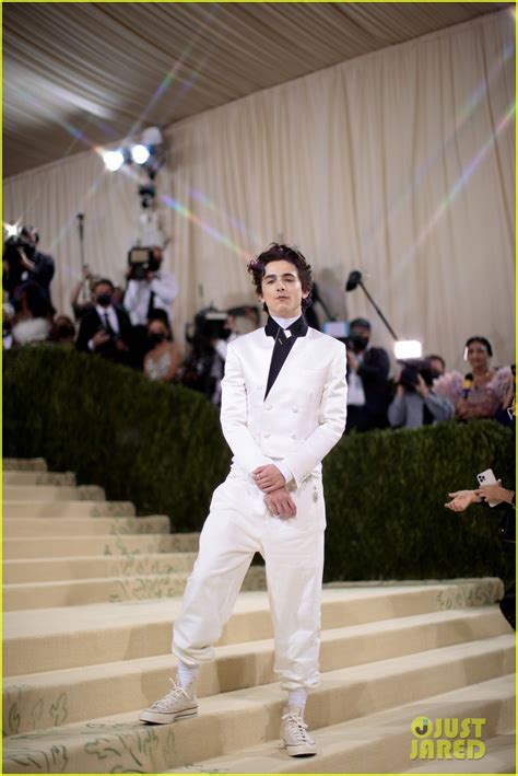 Met Gala 2021 Co-Chair Timothee Chalamet Makes His Big Entrance!: Photo ...