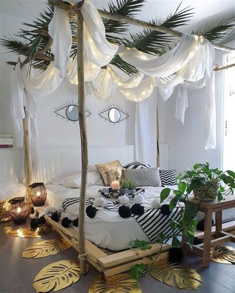 How To Style A Canopy Bed So It Looks Trendy - Instagram Ideas