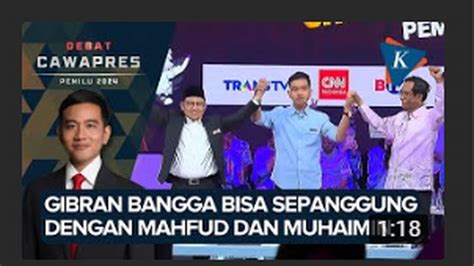 Gibran Sampaikan Rasa Bangganya Bisa Bersanding Dengan Mahfud Dan