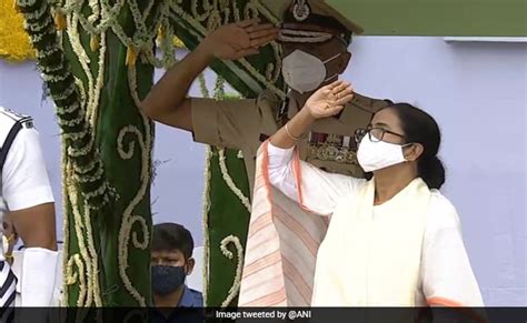 West Bengal Chief Minister Hoists National Flag At Red Road In Kolkata