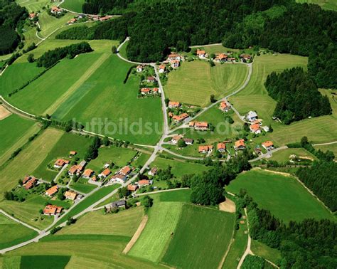 Luftaufnahme Wotzmannsreut Dorfkern Am Feldrand In Wotzmannsreut Im