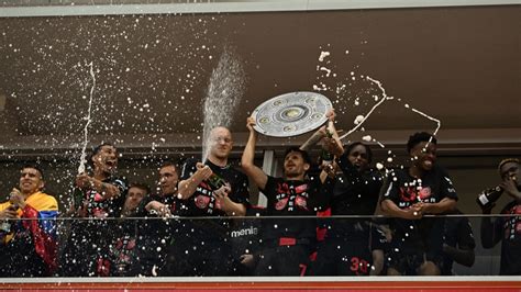 Leverkusen Secure Maiden Bundesliga Title With 5 0 Win Over Bremen