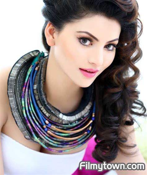 Urvashi Rautela - a big threat to Miss Universe contestants? - Filmy Town