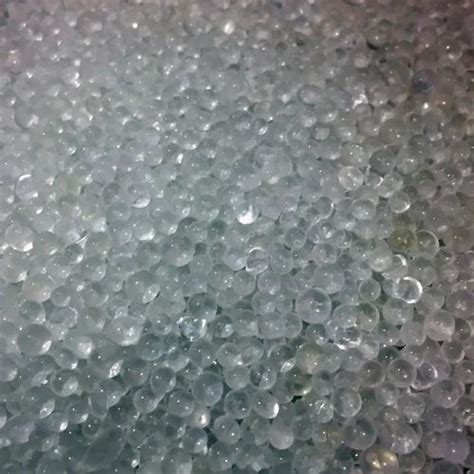 Crystals Non Indicative White Silica Gel Packaging Type HDPE Bag At