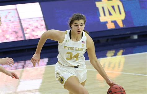 Notre Dame Womens Basketball Overcomes Slow Start To Beat Western