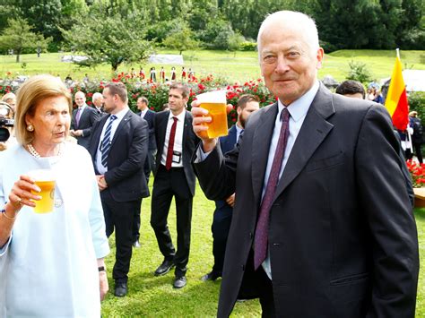 Liechtenstein Der reichste Mann im Fürstentum neben Hans Adam II