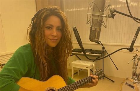 Shakira Revela C Mo Se Enter Que Piqu Le Era Infiel Con Clara Ch A