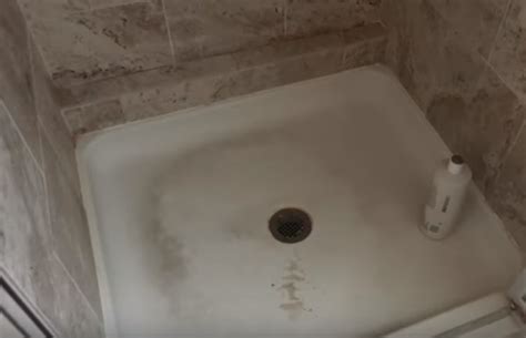 Oven Cleaner for a Sparkling Shower: The Cleaning Hack You Need - Hunter Games Magazine