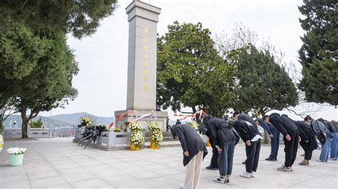 海盐退役军人事务局举行集体代祭扫活动