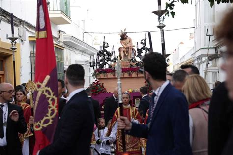 Así ha sido la primera salida de Coronación de Espinas en San Fernando