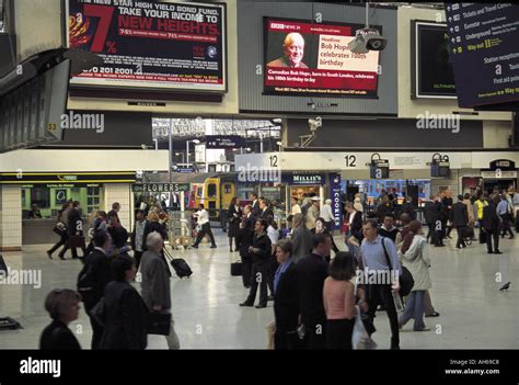 Waterloo Train Station Stock Photo - Alamy