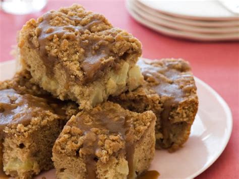 Apple Sour Cream Coffee Cake Bundt Savannah Ferreira