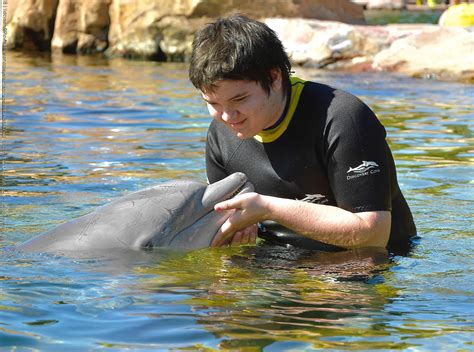 His first time ever visiting Discovery Cove : r/DiscoveryCove