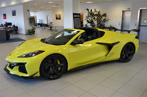 2023 Corvette Z06 Coupe In Accelerate Yellow Corvette Forum