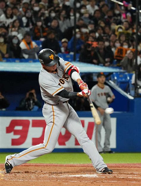 巨人・坂本勇人が15打席ぶり安打 原監督もg党もホッ！ 5戦ぶりスタメンで快音― スポニチ Sponichi Annex 野球