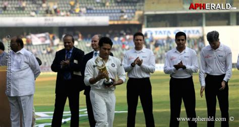 Sachin Tendulkar s last Test Match Pics