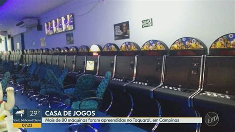 Pol Cia Militar Apreende M Quinas Em Casa De Jogos Clandestina Em