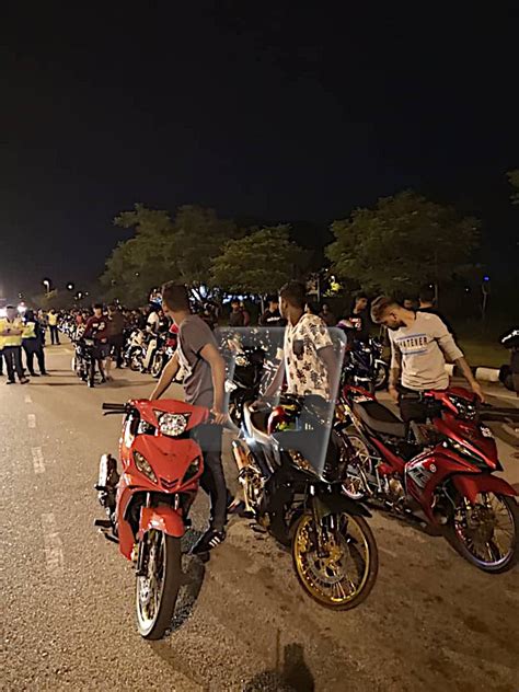 Motosikal Disita Saman Dikeluarkan Dalam Op Samseng Jalanan